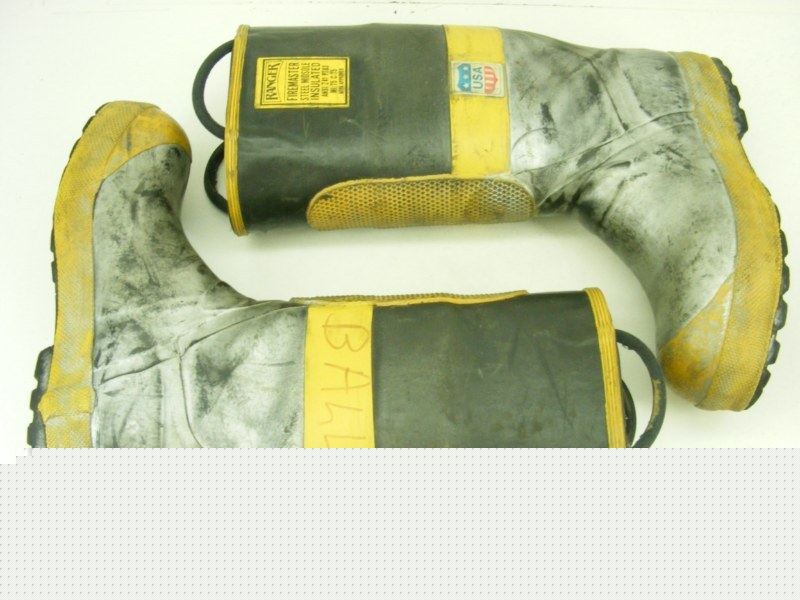 Men rubber fireman boots gray 9.5 m steel toe insulated