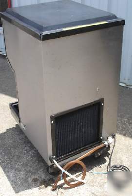 Used remcor flaked ice & water dispenser 65LBS. TJ65S