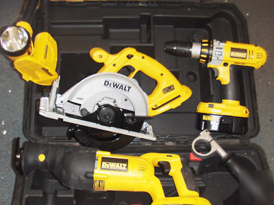 New 4 piece dewalt DC4PAKA,DC390,DC385,DC920,DW919,case