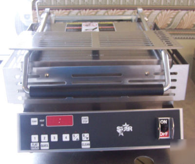 Star electric table top shell toaster grill GR138TB