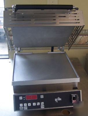 Star electric table top shell toaster grill GR138TB
