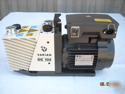 Varian ds 102 vacuum pump model SQ240