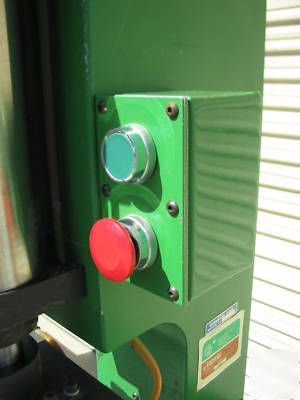 Grass hinge drill and press- nice - blum