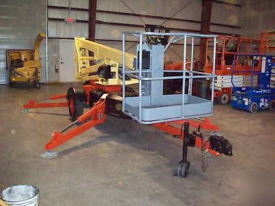 New jlg T350,41' lift,06,219 hours,painted, batteries