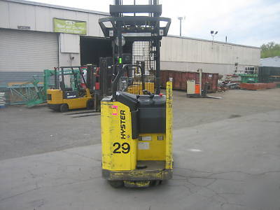 Hyster forklift 2000 deepreach truck ,3000# 251