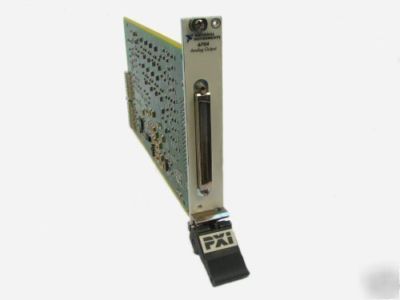 National instruments pxi-6704 static analog module