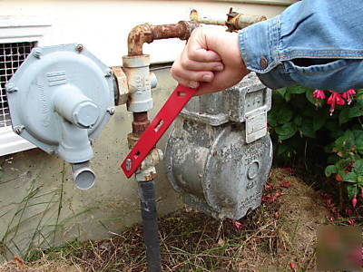 Emergency utility shut-off wrench for gas & water