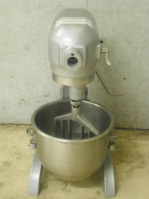 Hobart 20 quart qt dough mixer A200T bowl, & paddle