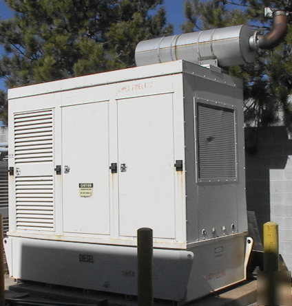 350 kw genset backup power hot-start on big diesel tank