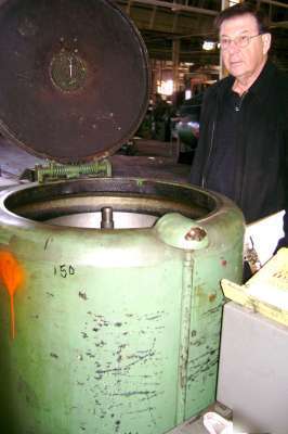 Barrett centrifugals large oil extractor chip spinner