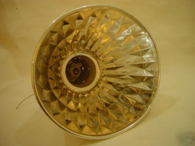 Light fixture for high output compact fluorescent lamps