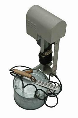 Vibrating knife with a steam gnr / beekeeping / bee /