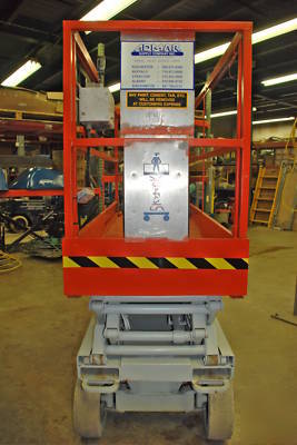 Skyjack sjiii 3220 20' electric scissor lift