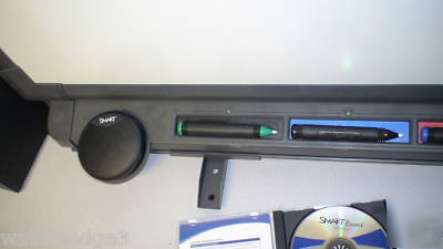 Smart board w/ carrying case in excellent condition 