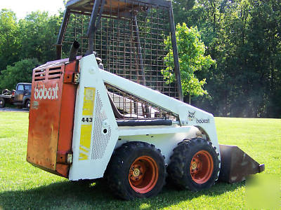 Bobcat 443 skid steer loader skidloader kubota diesel 