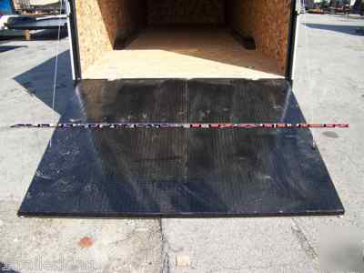 32' v-nose enclosed atv utv quad car toy hauler trailer
