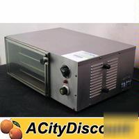 Wisco 616N electric cookie bake oven w/ 3 shelves used