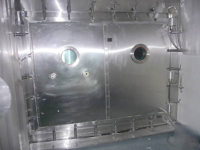 Hull lyophilizer/freeze dryer 140 sq. ft.