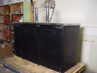 True tdd-2 direct draw beer dispenser