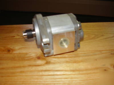 New hydraulic gear pump, , lamborghini
