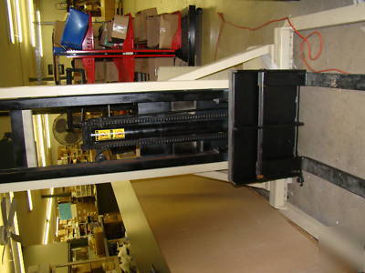 Crown 20MT walker forklift