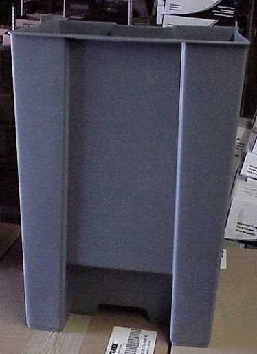 Rubbermaid #6244 rigid liner fits 6144, 6344 - gray