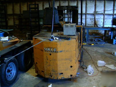 Yale 5000LB electric forklift.