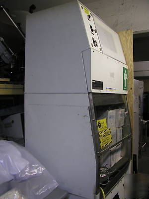 Baker stainless steel fume hood with hepa filter