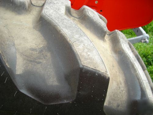 245 massey ferguson ag tractor rops ps runs great clean