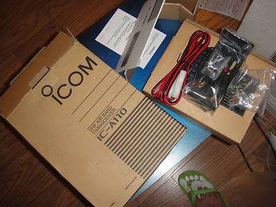 Icom ic-A110 vhf airband tranceiver - car mount