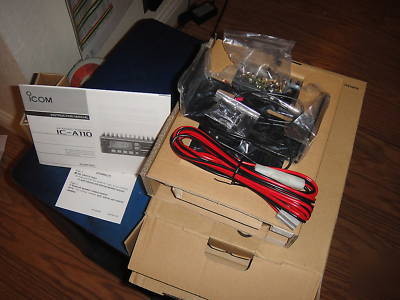 Icom ic-A110 vhf airband tranceiver - car mount
