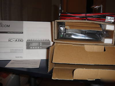 Icom ic-A110 vhf airband tranceiver - car mount