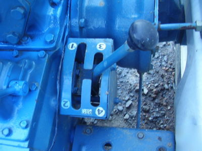 Shibaura SD3040 36 hp 4X4 fronted loader tractor 