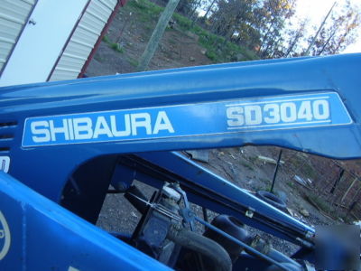 Shibaura SD3040 36 hp 4X4 fronted loader tractor 