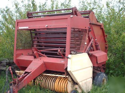 New holland 851 round baler auto wrap