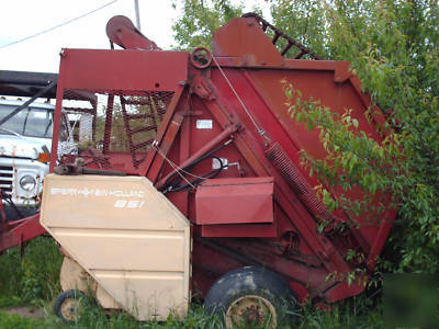 New holland 851 round baler auto wrap