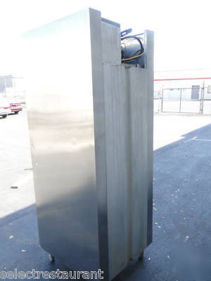 Traulsen 2 door 1SECTION reach-in cooler refrigerator