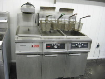 Restaurant equipment used frymaster fryer w/station