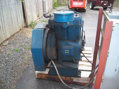 Quincy base mounted air compressor