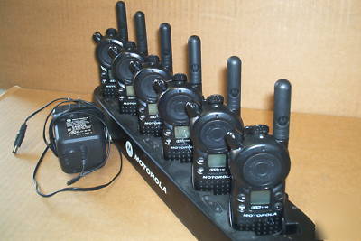 Motorola cls 1110 CLS1110 2-way radios w/ charger