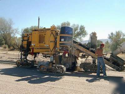 1998 gomaco paver GT6300 slipform paver