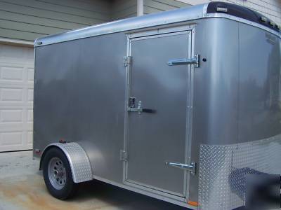 6X10 2009 cargo trailer w/ electrical and air condition