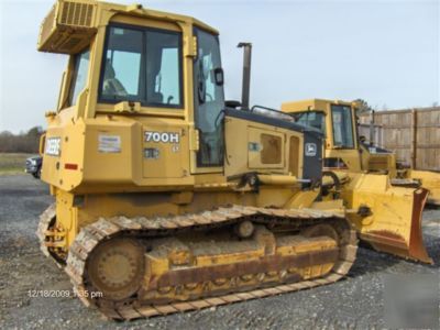 2001 john deere 700H crawler dozer *low hours*
