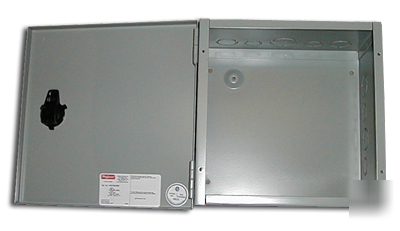Hinged cover pullbox 10