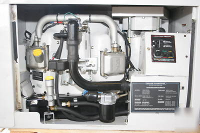 5.5 kw guardian 5500 r v generator set by generac