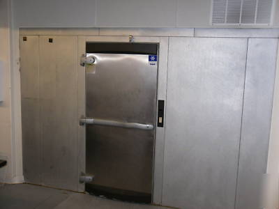Kolpak 9' x 11' x 7'2'' walk-in cooler excellent 2008