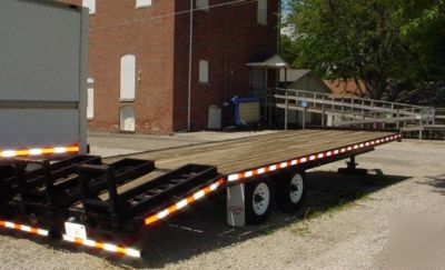 Trailer cornpro deckover tag equipment 7 ton, 3 ramps