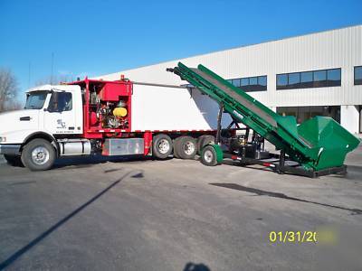 Express blower truck 