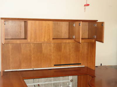 Caseworks jofco p shaped cherry office desk w/storage
