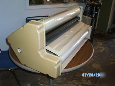 Laminaton --banner easy-lam roll laminator